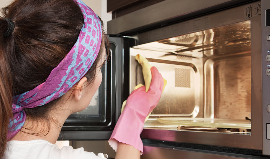 How to Clean a Microwave: Your Step-By-Step Guide